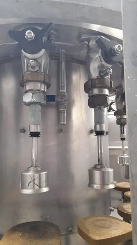 Riempitrice CEM 1.000 bph isobaric