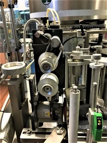 Etichettatrice Eticap System adhesive