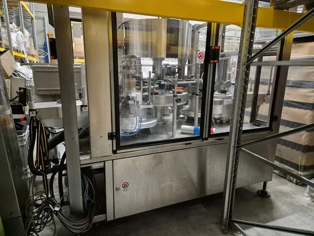 Etichettatrice Kosme Extra Fix 4.200 bph