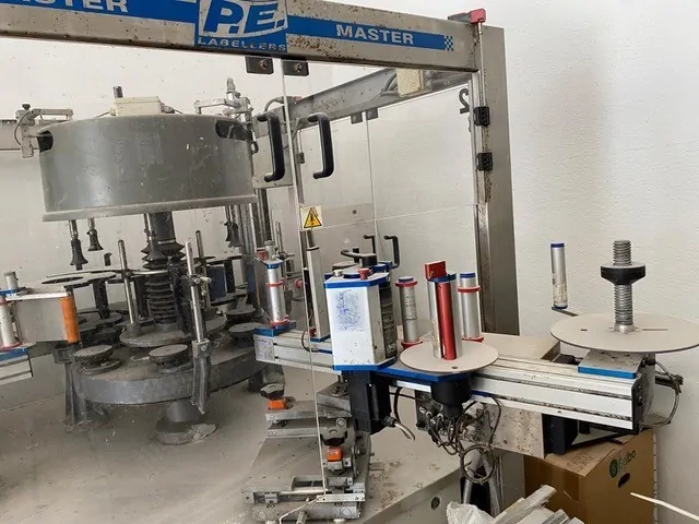 Etichettatrice P.E. Master M 6T Adhesive